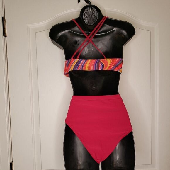 Bikini   - Picture 3 of 5